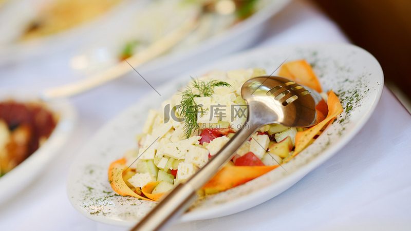成都餐饮供应链报价明细：揭秘餐饮企业成本构成