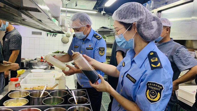 配料表：优先选择天然成分，避免人工添加剂